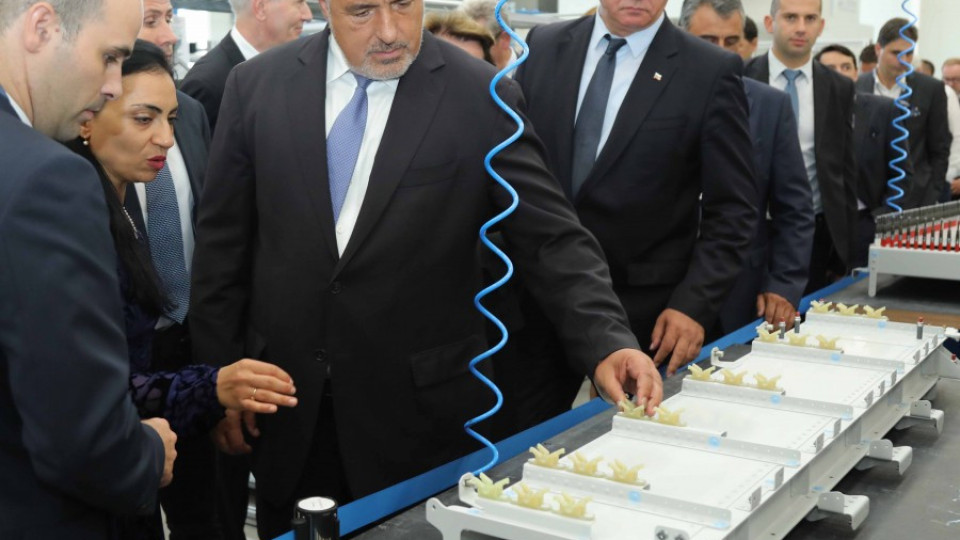 Премиерът Борисов присъства на откриването на нов завод за авиочасти край Пловдив | StandartNews.com