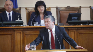 БСП се изненадали, че министерските оставки няма да бъдат гласувани днес
