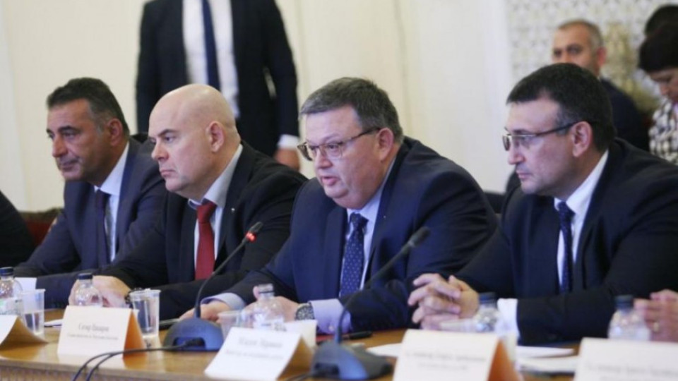 Гл. прокурор: Цветан Василев остава в Сърбия заради политическо влияние | StandartNews.com
