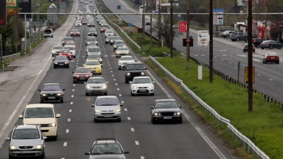В последния почивен ден: Очаква се засилен трафик по пътищата у нас | StandartNews.com