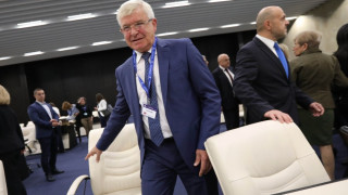 Здравният министър предлага два алтернативни модела за здравеопазването
