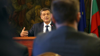 Представиха книгата „Високо небе“ за бившия топлетец ген. Константин Попов