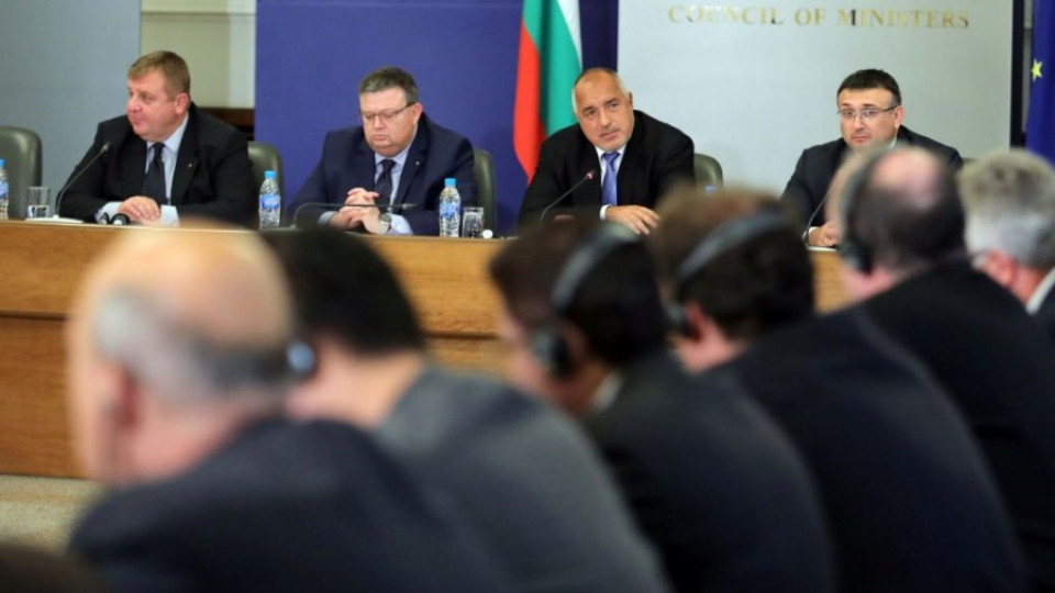 Борисов се възмутил пред дипломати, че са се поддали на фалшиви внушения | StandartNews.com