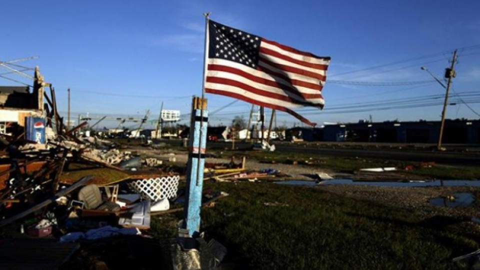 Най-малко 13 са жертвите на урагана „Майкъл”  | StandartNews.com