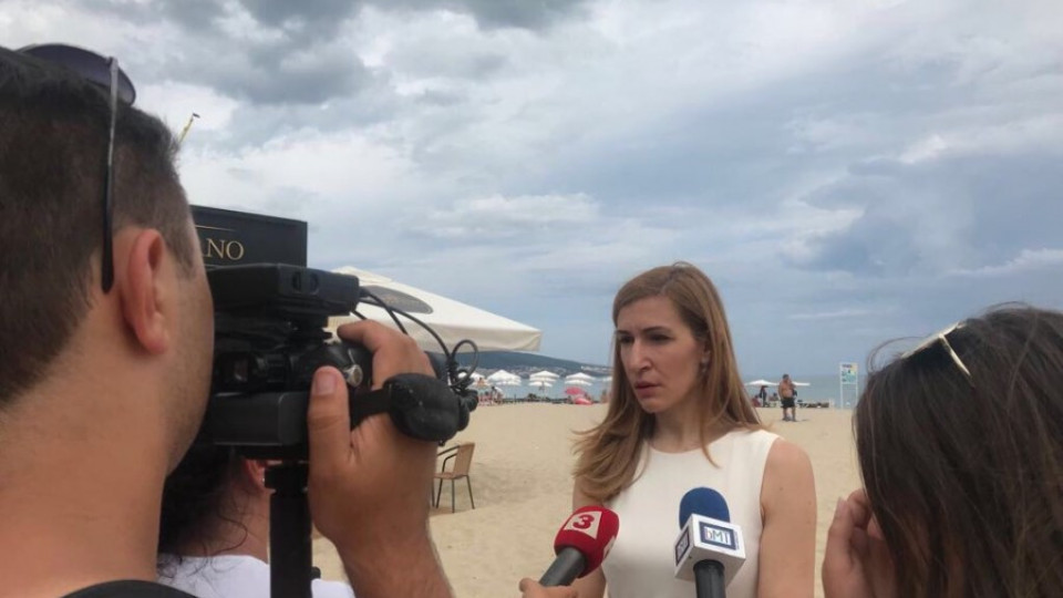 Ангелкова: Над 2 млрд. евро са приходите от международен туризъм за 7 месеца | StandartNews.com