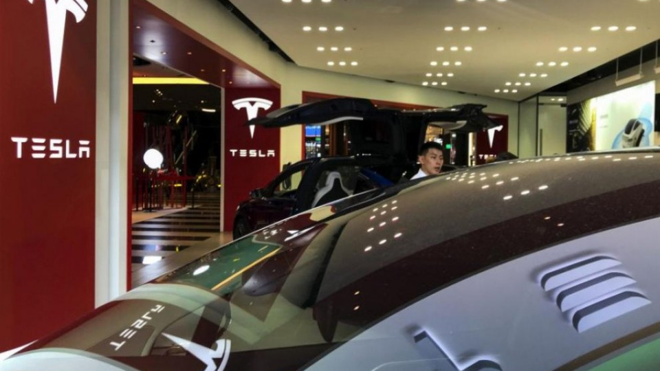 „Уолстрийт джърнъл“: ФБР разследва Tesla за измами | StandartNews.com