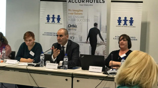 Цветанов: Най-големите опасности за децата са в интернет