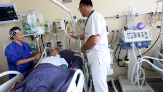 74% от българите не вярват, че ще спре доплащането в болниците