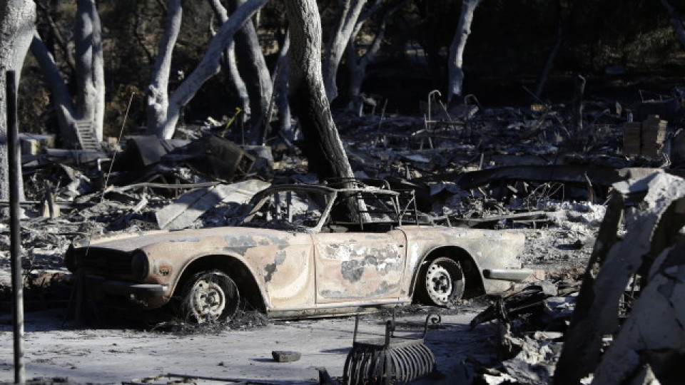 Над 600 души се издирват след пожара в Калифорния | StandartNews.com