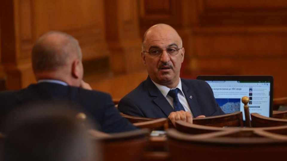 Депутатите на НФСБ се обявиха за жертва на фалшива новина | StandartNews.com
