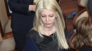 Блондинка от "Атака" гори заради Валери Симеонов