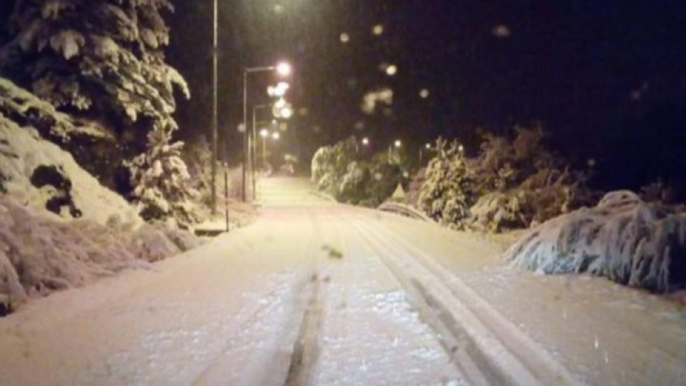 Половин метър сняг в Гърция | StandartNews.com
