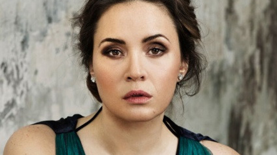 Соня Йончева идва в София за премиера | StandartNews.com