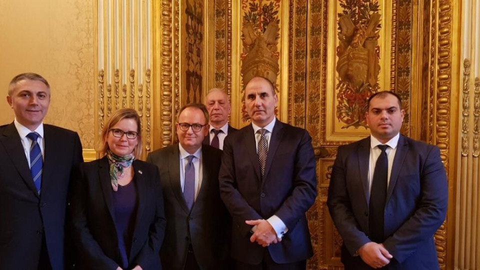 Цветанов се срещна с френски сенатори в Париж | StandartNews.com