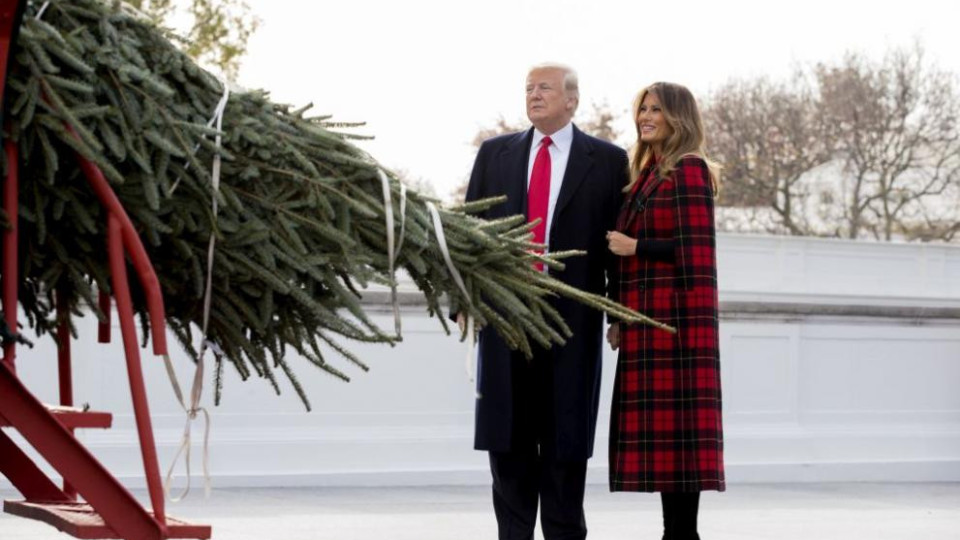 В Белия дом бе доставено коледното дърво | StandartNews.com