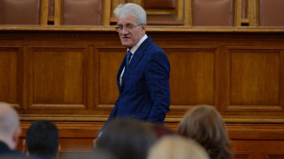 Аталай: Не правете политика на инат | StandartNews.com