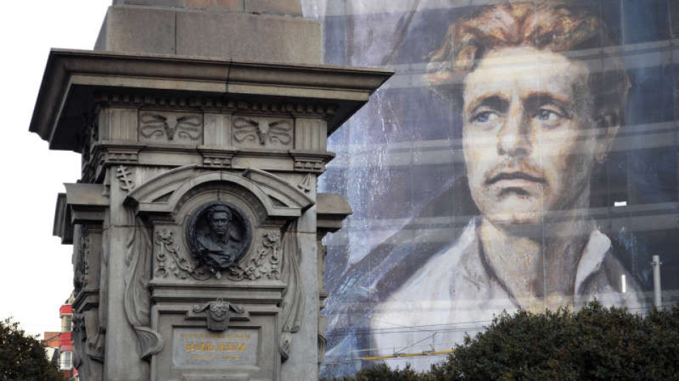 Вдигат  паметник на Левски и в Камено | StandartNews.com
