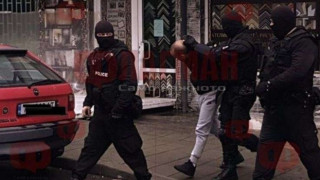 Обиск за дрога и арест във фенклуб на Левски