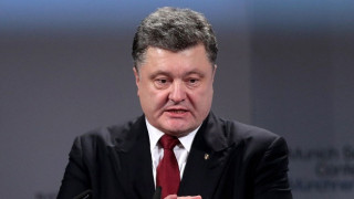 Порошенко призова НАТО да изпрати военни кораби