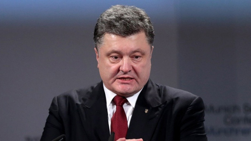 Порошенко призова НАТО да изпрати военни кораби | StandartNews.com