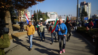 Не на бедността, казаха в 10 града (ОБЗОР)