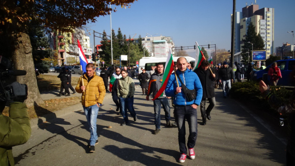 Не на бедността, казаха в 10 града (ОБЗОР) | StandartNews.com