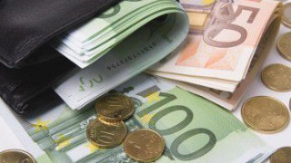 Финландия с 10 пъти повече банки, но с 10 000 по-малко персонал