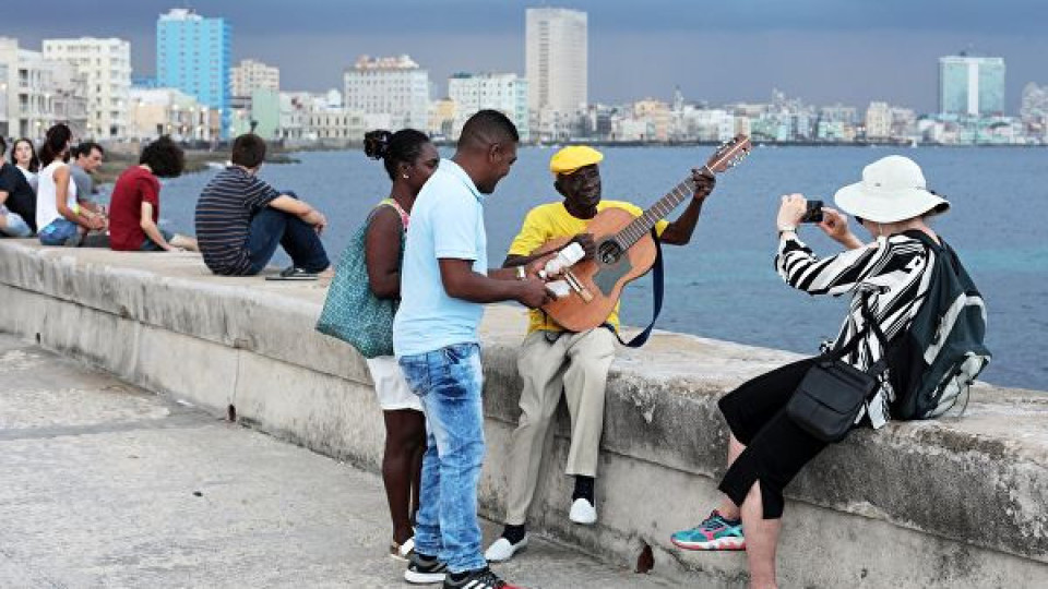 10 цента на мегабайт за мобилен интернет в Куба | StandartNews.com