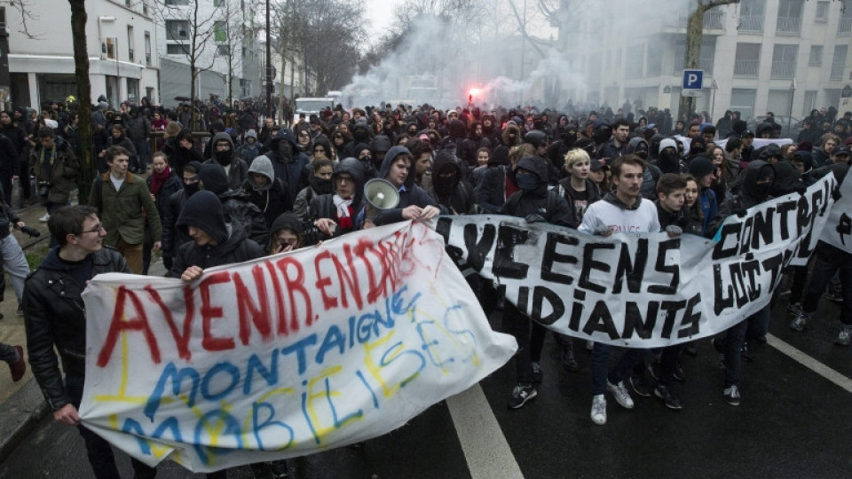 90 000 полицаи ще пазят протестите във Франция | StandartNews.com