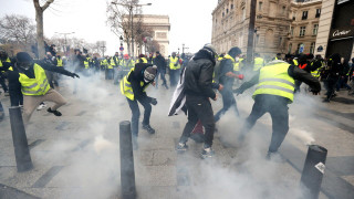 Макрон с обръщение след протестите в Париж