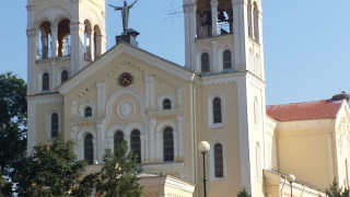 Защо папата отива в Раковски