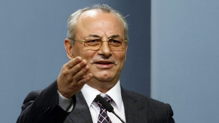 Ахмед Доган стана дядо на Адмир