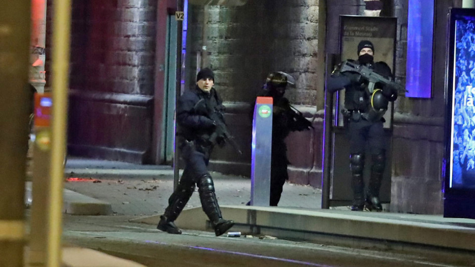 Спецчасти ликвидираха нападателя от Страсбург | StandartNews.com