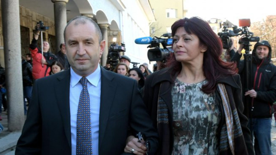 Радев и съпругата му заминаха за Йордания | StandartNews.com