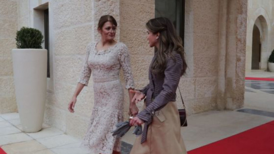 Деси Радева и кралица Рания развълнуваха Фейсбук | StandartNews.com
