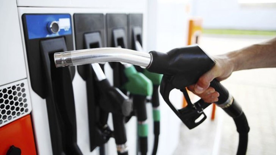 Бензинът най-евтин от 30 месеца насам | StandartNews.com