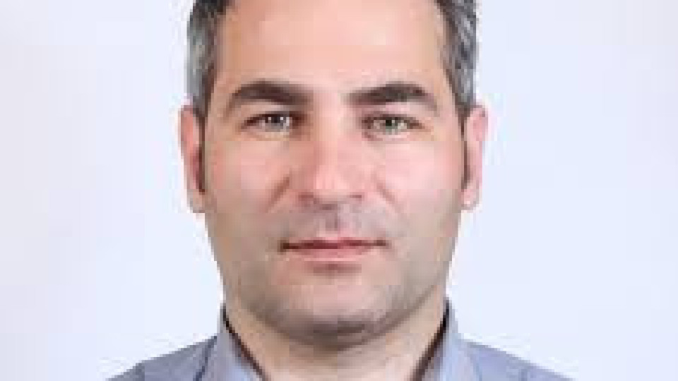 В ПЕТЪЧНИЯ СТАНДАРТ: Кой кого надвика край елхата  | StandartNews.com
