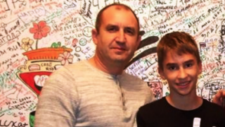 Забъркаха сина на президента в меле за момиче