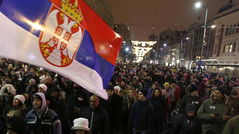 Хиляди сърби протестираха срещу Александър Вучич | StandartNews.com