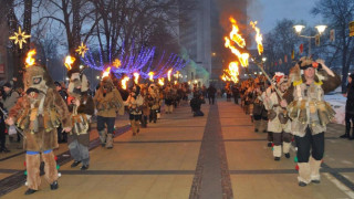 В Пернишко започна празникът "Сурва"