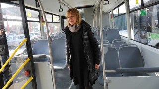 Фандъкова провери готовността за пускане на новите автобуси