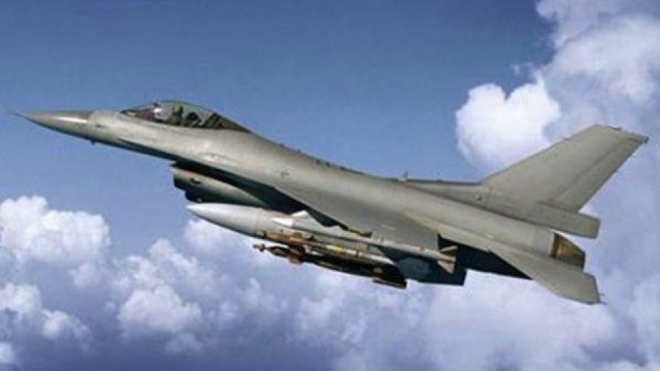 В ПЕТЪЧНИЯ "СТАНДАРТ": Предсрочните избори отлетяха с F-16 | StandartNews.com