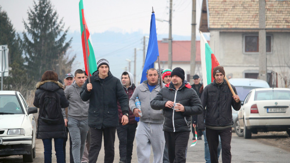 Два квартала в Шумен на бунт срещу винетките | StandartNews.com