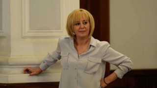 Манолова в Брюксел за двойния стандарт при храните