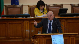 Парламентът гласува отлагането на закона за горивата