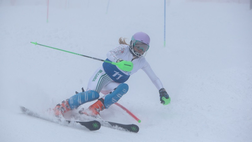 Скробанска с трета поредна победа в ските | StandartNews.com