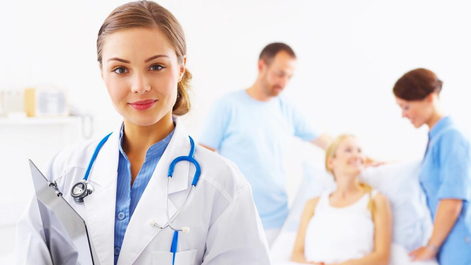 Държавата закрепостява младите лекари | StandartNews.com