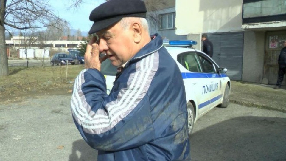 Трима цигани пребиха и ограбиха възрастен мъж | StandartNews.com