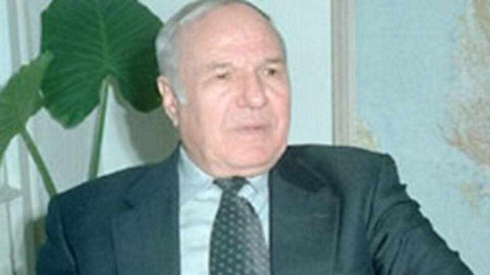 Почина третият вицепрезидент на България Тодор Кавалджиев | StandartNews.com