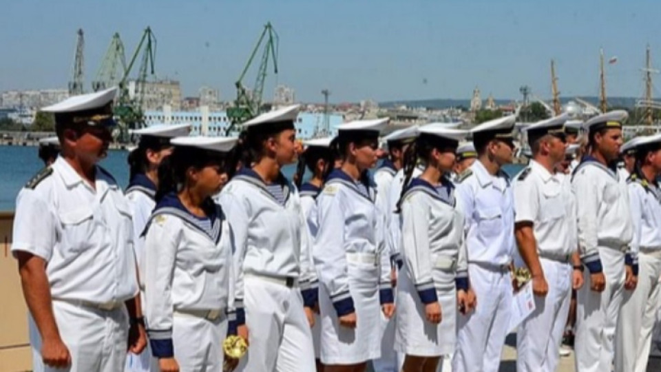 Жените-моряци продължават да са екзотика | StandartNews.com